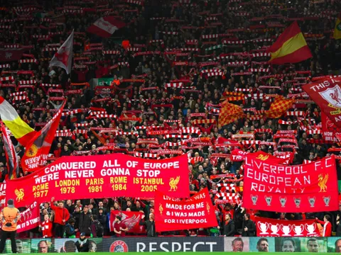 Cả Ngoại hạng Anh đổ xô làm fan Liverpool