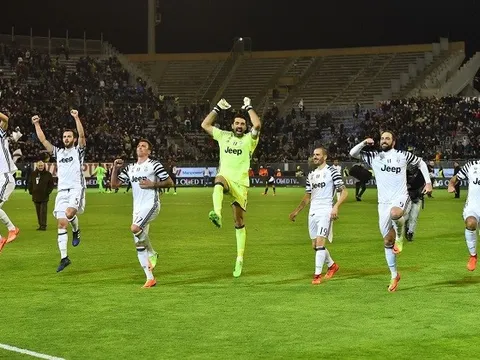 Cách hàng thủ Juve khiến Barca câm lặng