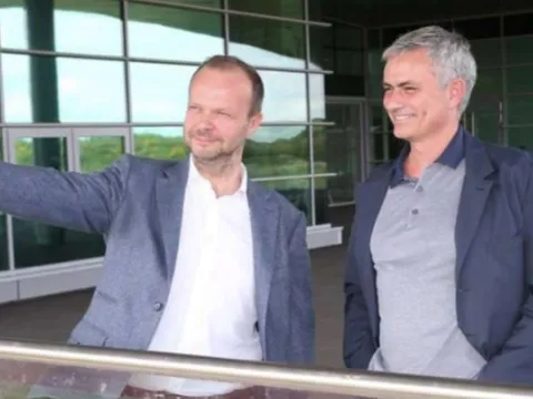 Mourinho lại chỉ trích Ed Woodward, muốn Man Utd có ngay sự thay đổi