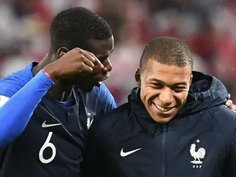 Paul Pogba thừa nhận mình kém xa ngôi sao 19 tuổi