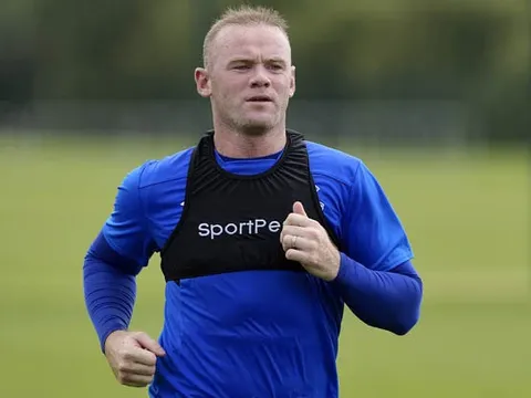 Carrick không hề vui khi Rooney chuyển đến Everton