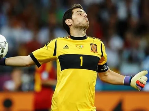 Từ "thảm họa" Karius, muốn vô địch, đội bóng cần 1 thủ môn hay