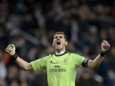 Casillas và những pha phản xạ thần thánh