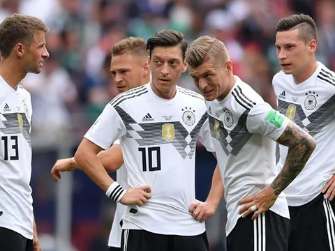 Câu chuyện bất ngờ đằng sau thất bại của những nhà đương kim vô địch World Cup