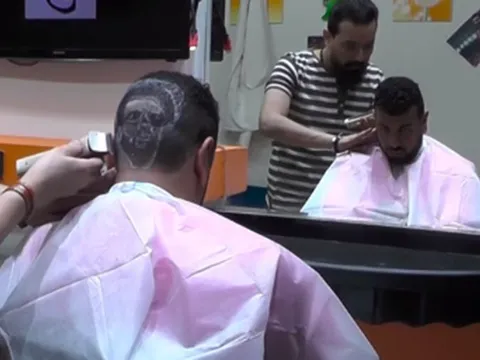 CĐV Ai Cập sẵn sàng đánh đổi "một phần cơ thể" vì Salah