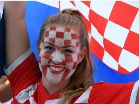 CĐV Croatia xuống đường ăn mừng chiến tích lịch sử
