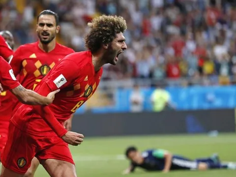 CĐV phát cuồng với Fellaini sau màn ngược dòng của tuyển Bỉ