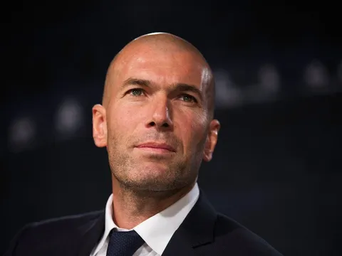 CĐV Real Madrid sốc sau quyết định chia tay của Zidane