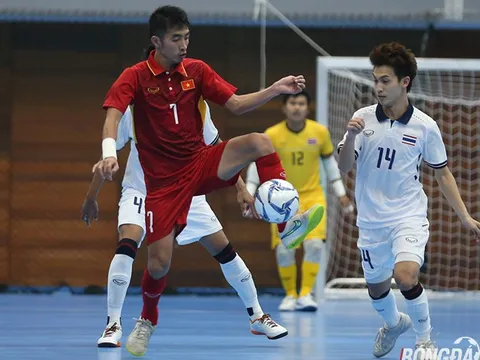 CĐV tại Malaysia nói gì về HLV Miguel Rodrigo