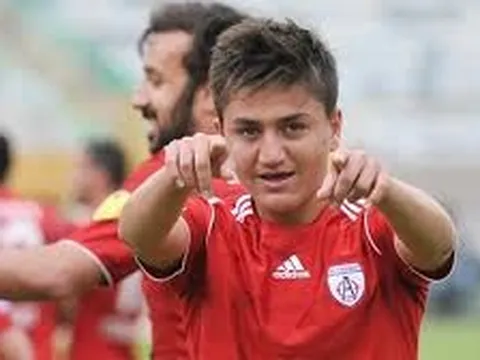 Cengiz Under, tài năng trẻ chuẩn bị gia nhập AS Roma