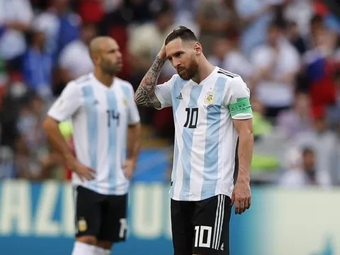 Chấm điểm Argentina: Thảm họa hàng thủ, Messi lạc lõng