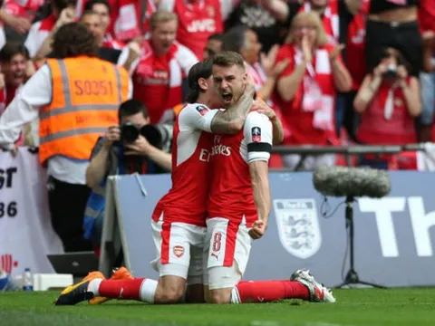 Chấm điểm Arsenal: Sanchez rất hay, nhưng vẫn thua 'thần chết' Ramsey
