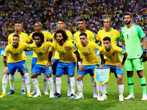 Chấm điểm Brazil: Công vô hại, thủ tệ hại