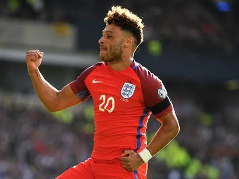 Chamberlain từ chối gia hạn, mở đường sang Liverpool