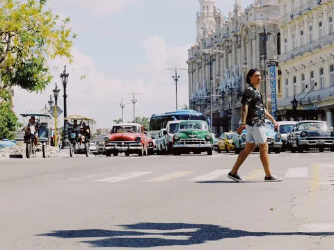 Chán bóng đá, sao Arsenal chuyển nghề người mẫu