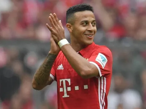 Chelsea thất thế trong cuộc đua giành sao Bayern với Man Utd