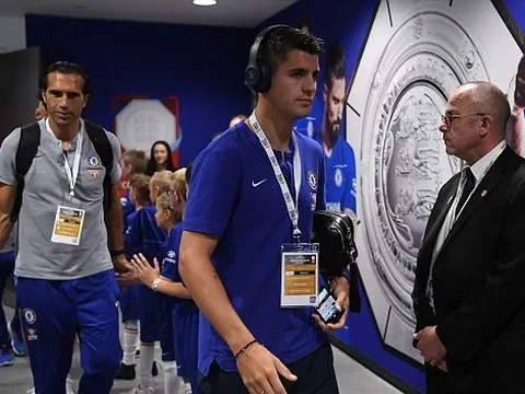 Dàn sao Chelsea và Man City căng thẳng trước giờ đại chiến