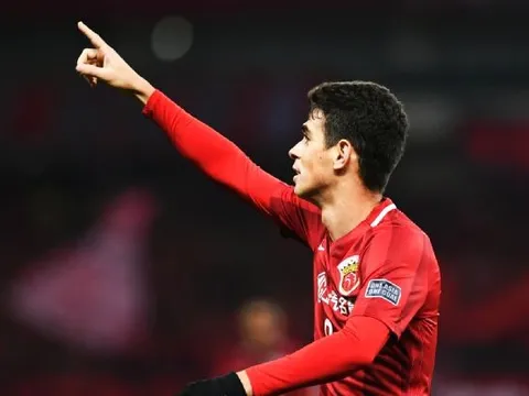 CHUYỆN LẠ: Chelsea vô địch, Oscar vẫn có huy chương