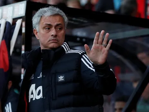 Chỉ 3 cầu thủ Man Utd chắc suất đá chính trước Tottenham