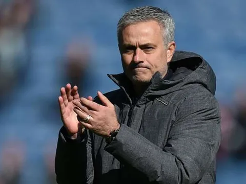 Chỉ đấu mỗi Europa League, Mourinho nói gì?