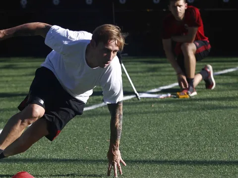 Chỉ một mình, Biglia vẫn tập luyện điên cuồng tại Milan