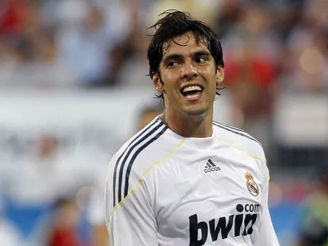 Chi tiêu mạnh tay, Man City vẫn kém Real Madrid mùa Hè 2009
