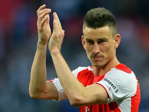 Chia tay Arsenal, Koscielny tính chuyện hồi hương