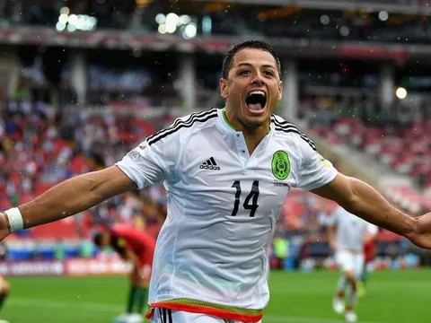 Chicharito sắp trở lại NHA, điểm đến không phải Man Utd