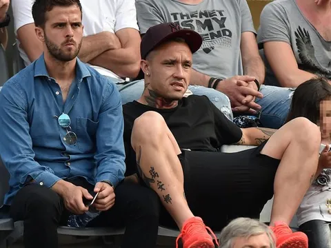 Chiến xong, Nainggolan rủ rê Pjanic đi 'hâm nóng' tình cảm