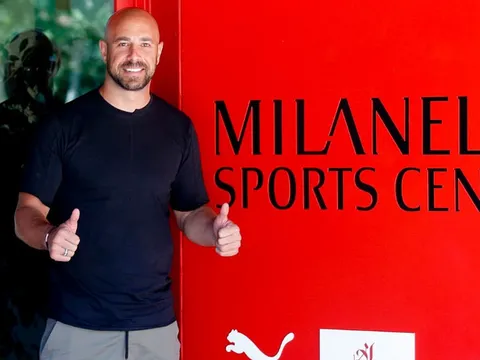 CHÍNH THỨC: Cựu công thần Liverpool cập bến AC Milan
