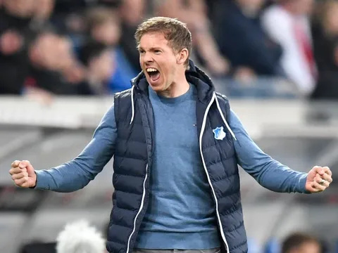 CHÍNH THỨC: Ngựa ô Bundesliga trói chân "tiểu Mourinho"