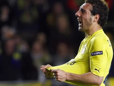 CHÍNH THỨC: Rời Arsenal, Santi Cazorla có bến đỗ mới