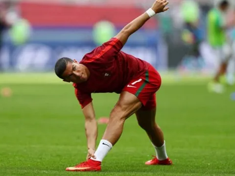 CHÍNH THỨC: Ronaldo đá cao nhất trên hàng công của Bồ Đào Nha