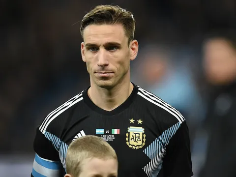 CHÍNH THỨC: Thêm cầu thủ chia tay đội tuyển Argentina