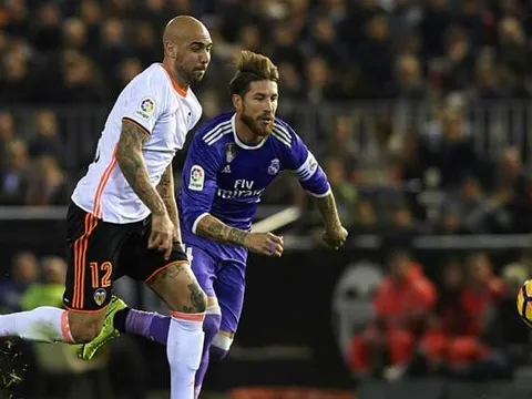 CHÍNH THỨC: Valencia kích hoạt điều khoản mua đứt sao Juve