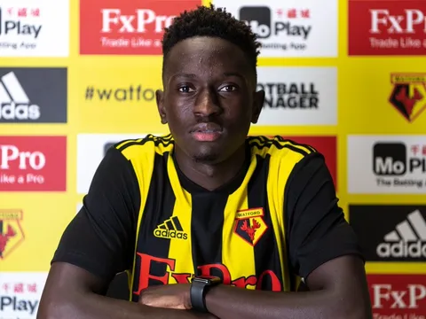 CHÍNH THỨC: Vượt mặt Barca, Watford chiêu mộ thành công nhà vô địch U19 châu Âu