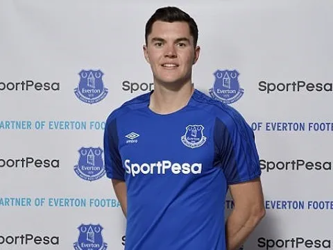Cựu sao trẻ M.U rạng rỡ ra mắt Everton với HĐ kỷ lục