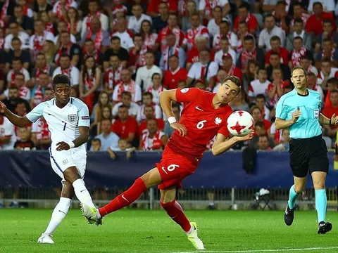 Chùm ảnh: Dàn sao trẻ U21 Anh 'nhảy múa' trước U21 Ba Lan