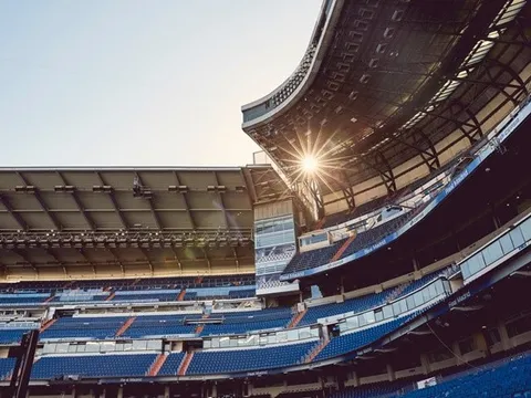 Chùm ảnh: Sân Bernabeu và thành phố Madrid "tĩnh mịch" trước đại chiến