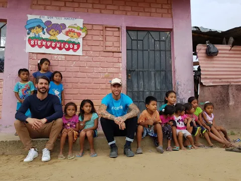 Chùm ảnh: "Thầy giáo" Sergio Ramos tỏa sáng ở Peru