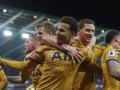 Chùm ảnh: Tottenham vỡ òa sau màn ngược dòng khó tin tại Liberty
