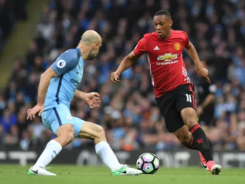 Chuyên gia Sky Sports: Ngạc nhiên quá, M.U chỉ muốn 1 điểm