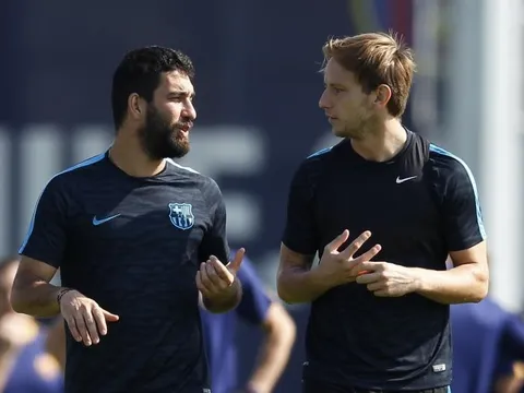 Chuyển nhượng Anh 23/08: Barca 'bật đèn xanh' cho Man Utd, Liverpool sắp có sao Real