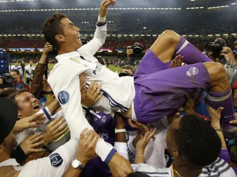 Chuyển nhượng Real 14/07: Ronaldo và tiếng nói từ phòng thay đồ