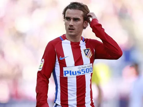 Có vé dự Champions League, sao M.U công khai chào mời Griezmann