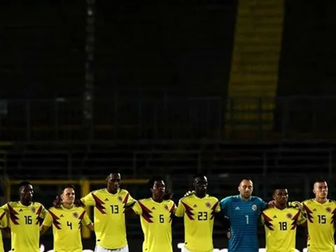 Cầu thủ bóng đá Colombia bị bắn chết trên phố