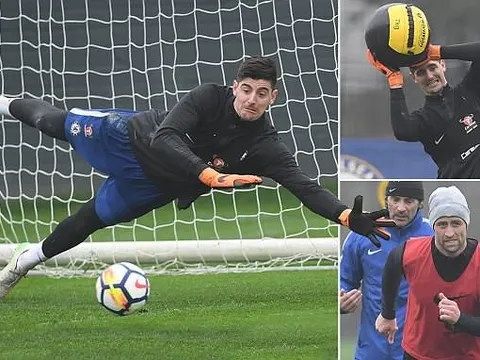 'Còn nước, còn tát', Chelsea quyết không buông Premier League