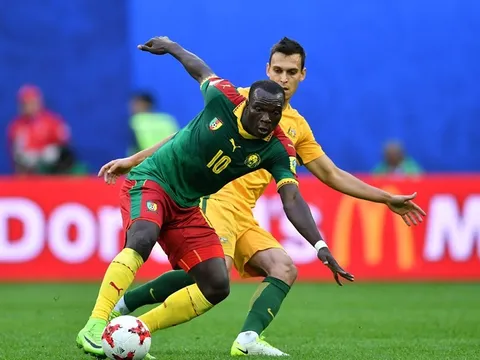 Cống hiến mãn nhãn, Cameroon hòa Australia đầy kịch tính