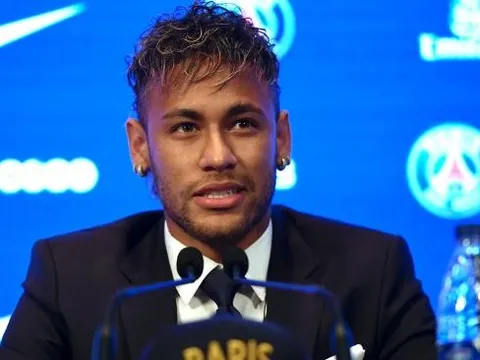 Conte: '200 triệu bảng cho Neymar là hợp lý'