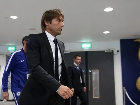 Conte dẫn đầu dàn sao Chelsea tiến đến Wembley